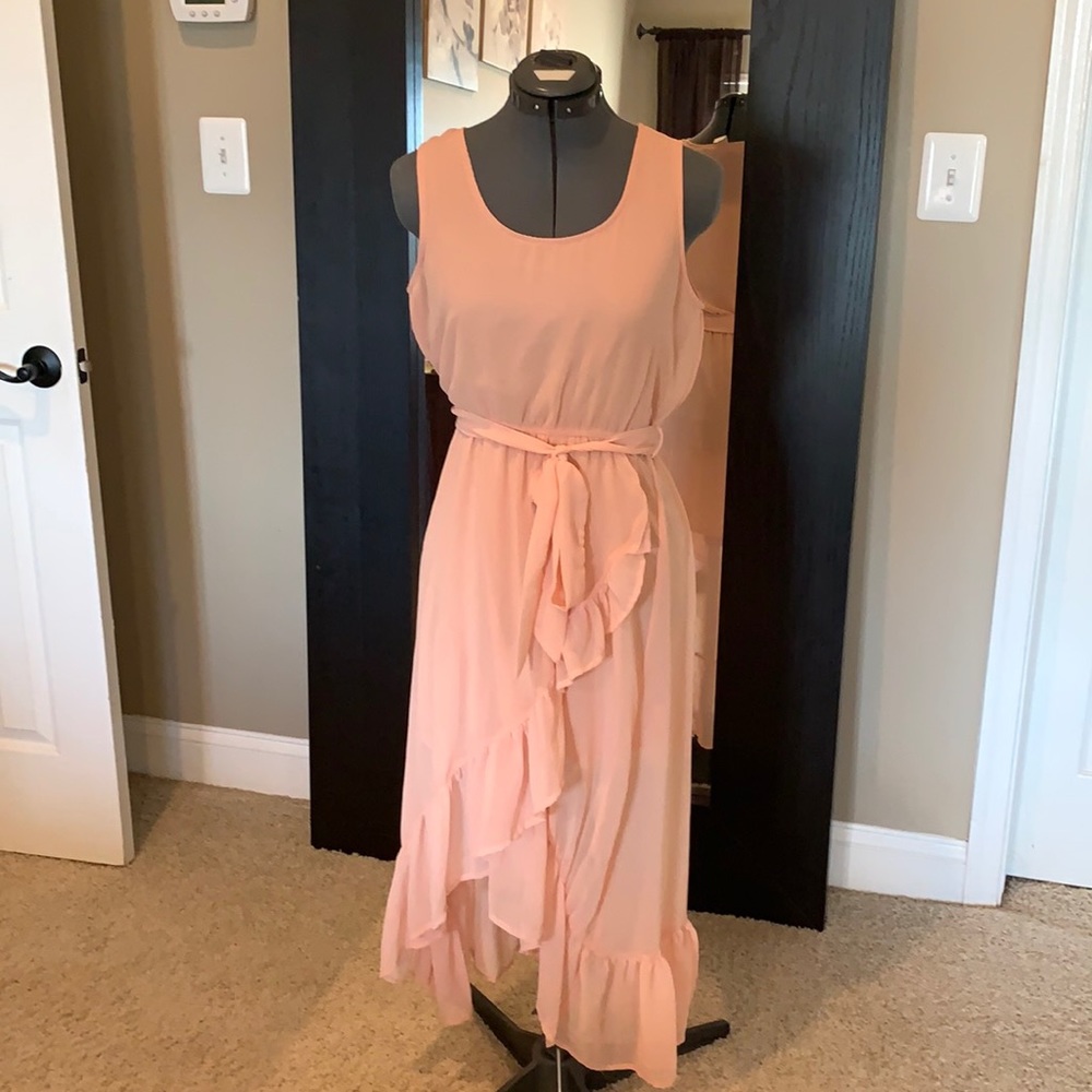 Cute Peach Flowy Summer Dress Size S, NWT